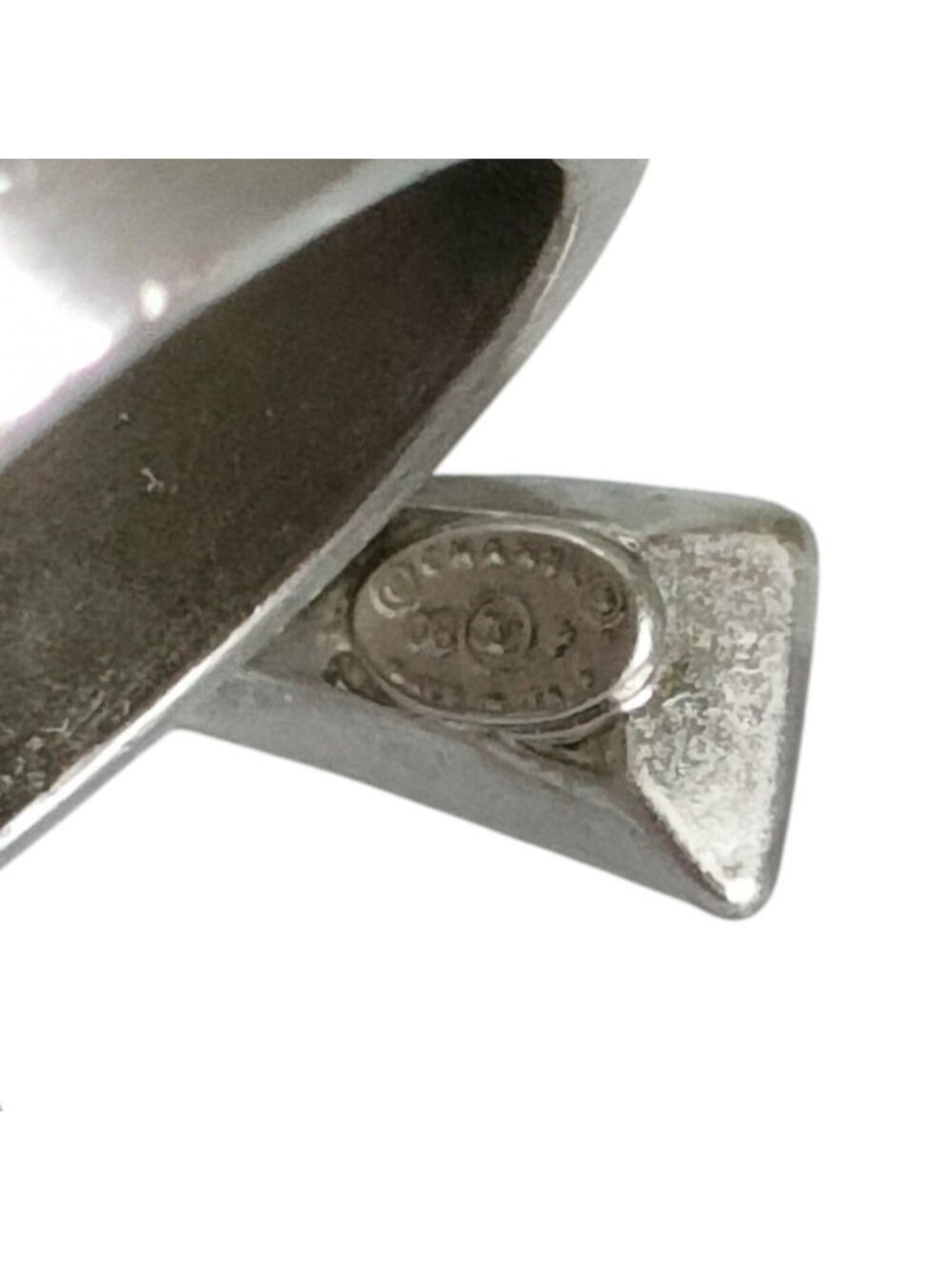 Chanel Rhinestone Ribbon Motif Ring To Silver - Picture 5 of 9